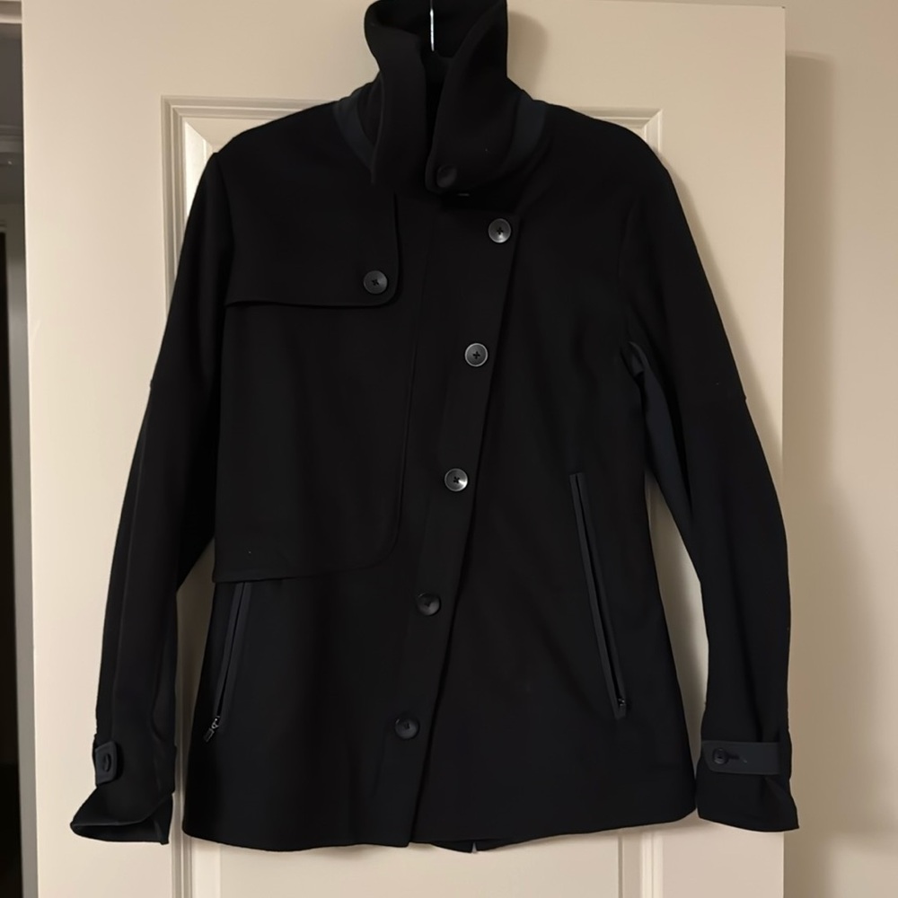 Unique Nao light wool blend coat. Size L. Funnel collar and offset buttons.